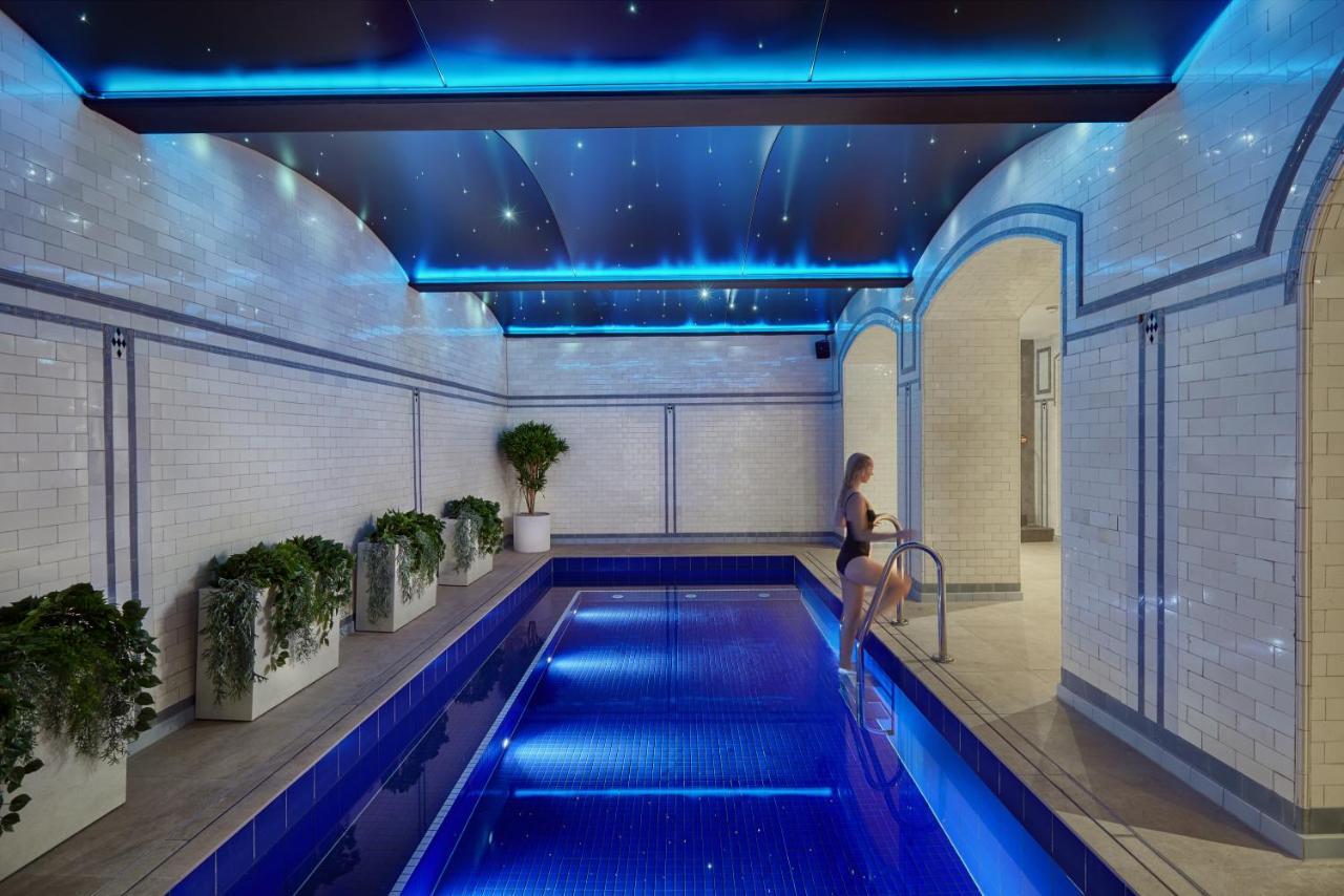 Ensana Buxton Crescent Hotel Buitenkant foto The pool at The Dorchester