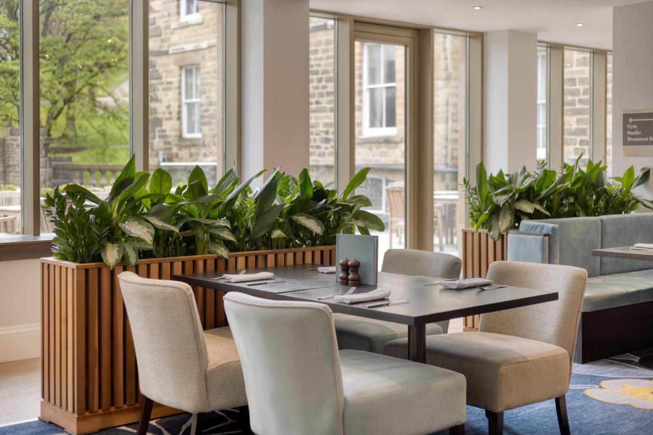 Ensana Buxton Crescent Hotel Buitenkant foto The restaurant at the hotel